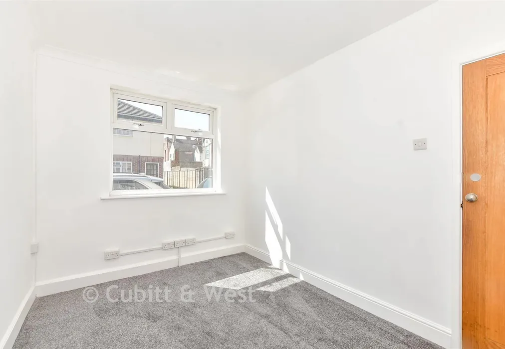 Dining Room - Toronto Road, Portsmouth, Hampshire - Wards of Kent