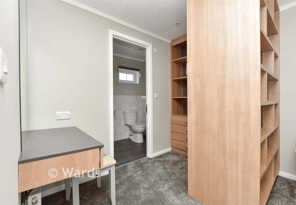 Dressing Area - Oakside Park, London Road, Dunkirk, Kent - Wards of Kent