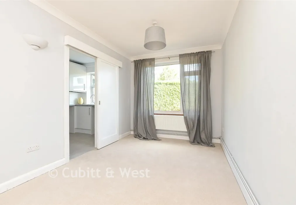Lounge/Diner - Tupwood Lane, Caterham, Surrey - Wards of Kent