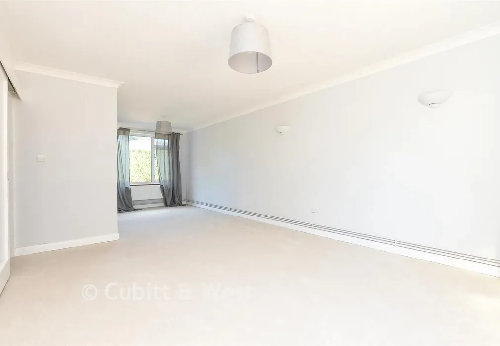 Lounge/Diner - Tupwood Lane, Caterham, Surrey - Wards of Kent