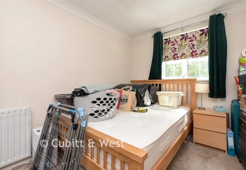 Bedroom 2 - Stafford Rise, Caterham, Surrey - Wards of Kent