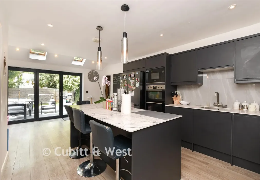 Kitchen/Diner - Johns Walk, Whyteleafe, Surrey - Wards of Kent
