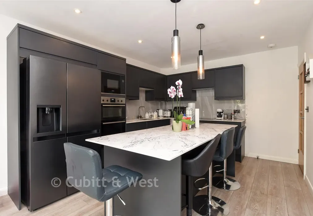 Kitchen/Diner - Johns Walk, Whyteleafe, Surrey - Wards of Kent