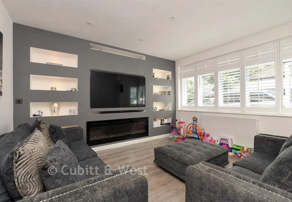 Lounge - Johns Walk, Whyteleafe, Surrey - Wards of Kent