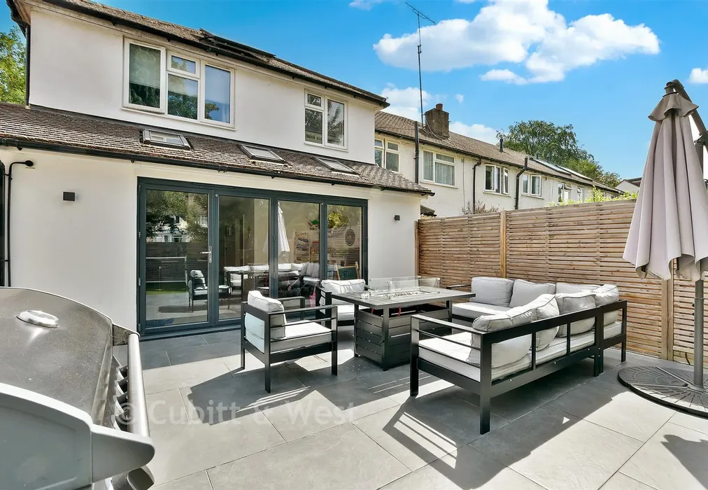 Rear Garden - Johns Walk, Whyteleafe, Surrey - Wards of Kent