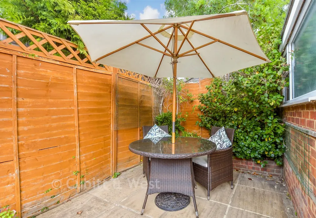 Rear Garden - Woburn Road, Gossops Green, Crawley, West Sussex - Wards of Kent