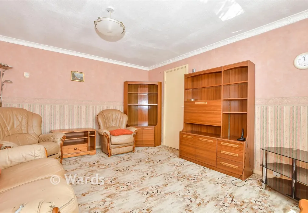 Lounge - Tutsham Way, Paddock Wood, Kent - Wards of Kent