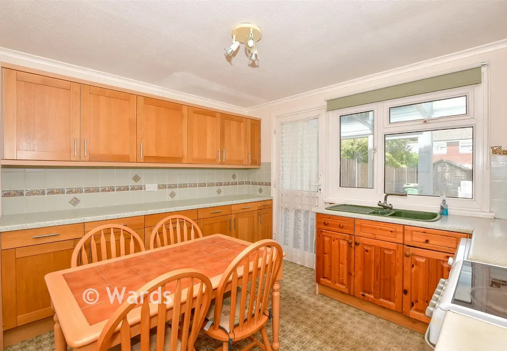 Kitchen/Diner - Tutsham Way, Paddock Wood, Kent - Wards of Kent
