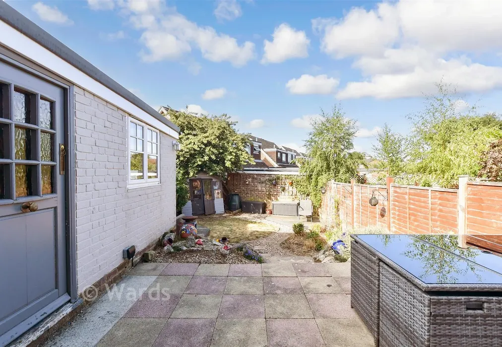 Rear Garden - Forest Hill, Maidstone, Kent - Wards of Kent
