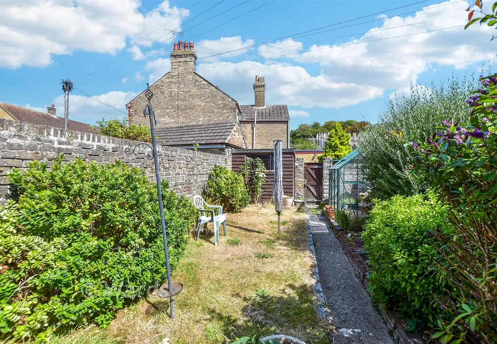 Rear Garden - Elms Vale Road, Dover, Kent - Wards of Kent