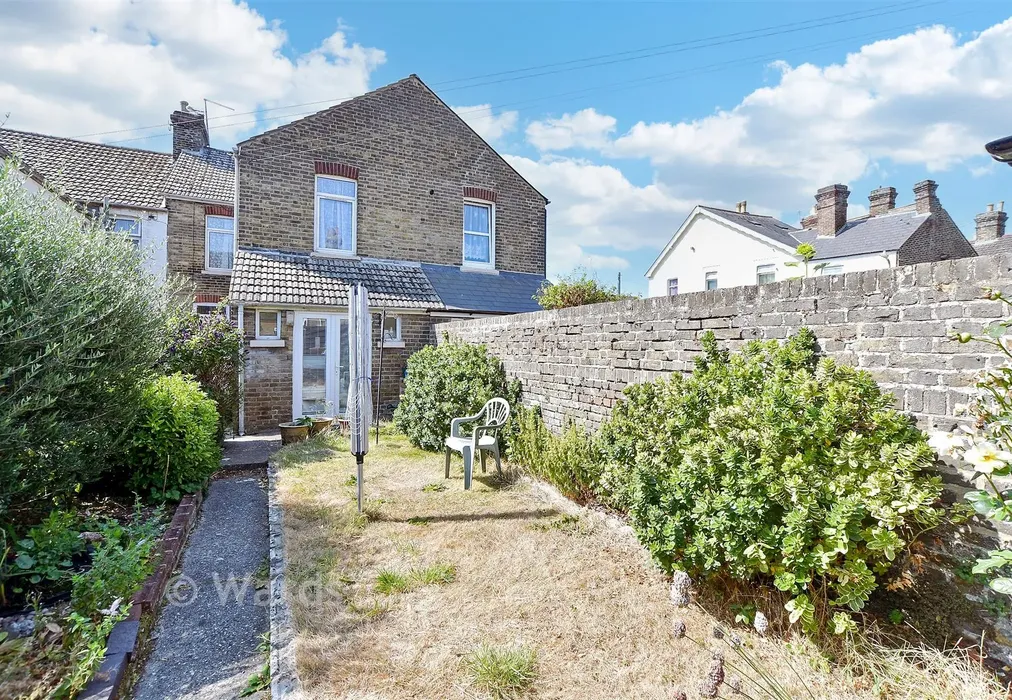 Rear Garden - Elms Vale Road, Dover, Kent - Wards of Kent