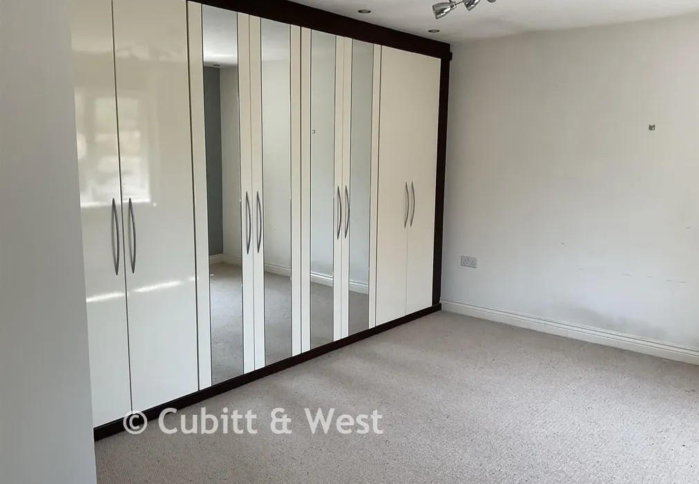 Bedroom 2 - Fourteen Acre Avenue, Felpham, West Sussex - Wards of Kent