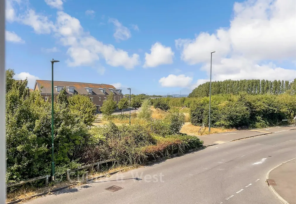 View 30/7 - Fourteen Acre Avenue, Felpham, West Sussex - Wards of Kent