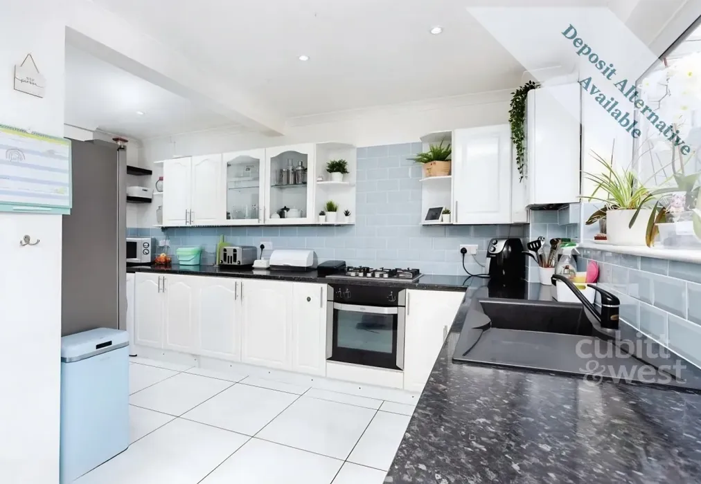 Kitchen - DEPOSIT ALTERNATIVE AVAILABLE, Shipley Road, BN2 - Wards of Kent