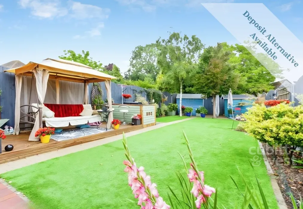 Garden - DEPOSIT ALTERNATIVE AVAILABLE, Shipley Road, BN2 - Wards of Kent