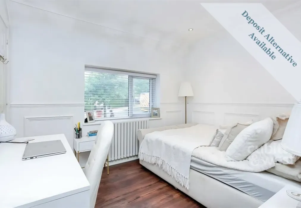 Bedroom - DEPOSIT ALTERNATIVE AVAILABLE, Shipley Road, BN2 - Wards of Kent