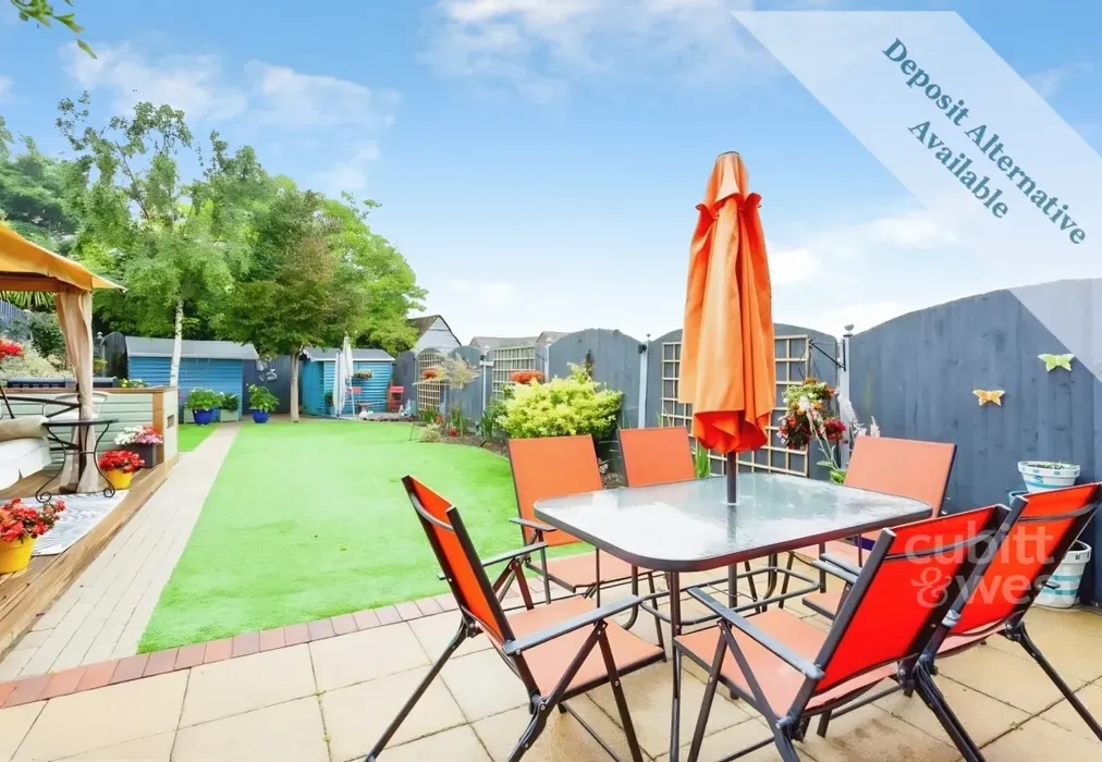 Garden - DEPOSIT ALTERNATIVE AVAILABLE, Shipley Road, BN2 - Wards of Kent