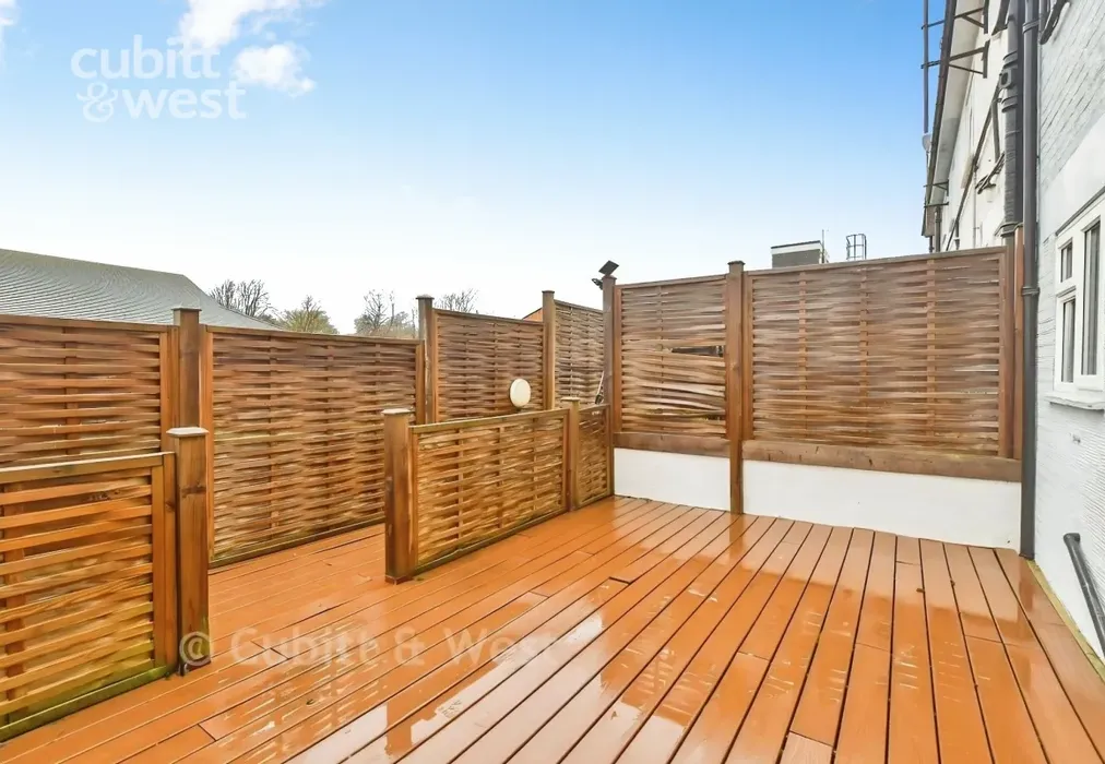 Terrace - DEPOSIT ALTERNATIVE AVAILABLE, High Street, TN22 - Wards of Kent