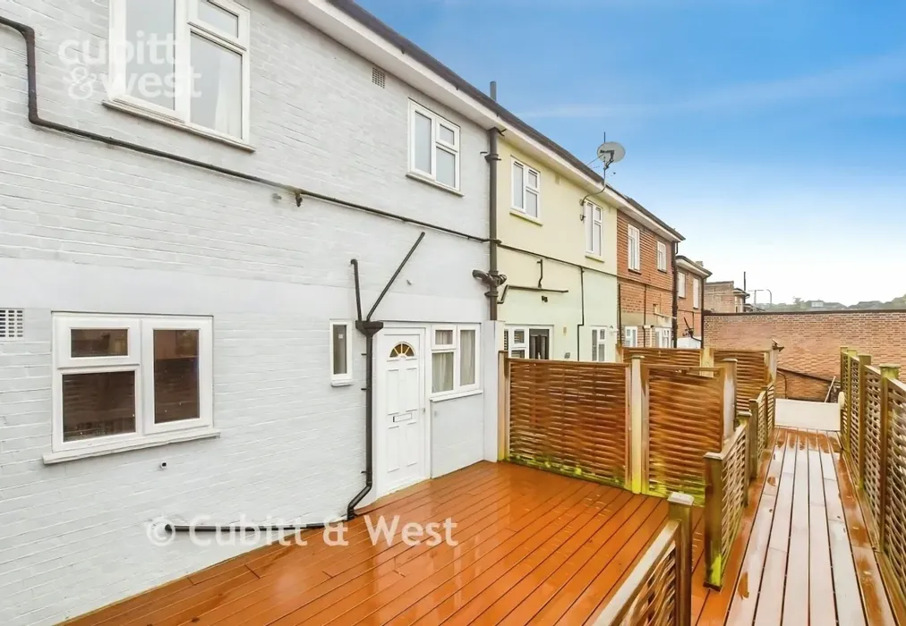 External - DEPOSIT ALTERNATIVE AVAILABLE, High Street, TN22 - Wards of Kent