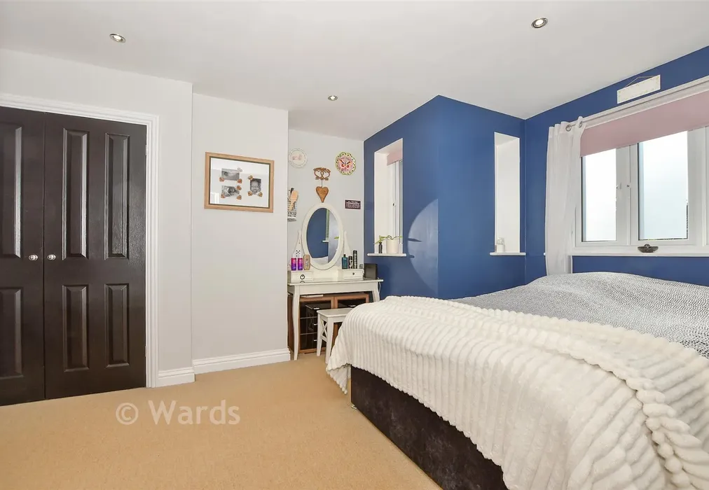 Bedroom 1 - Cranborne Avenue, Maidstone, Kent - Wards of Kent