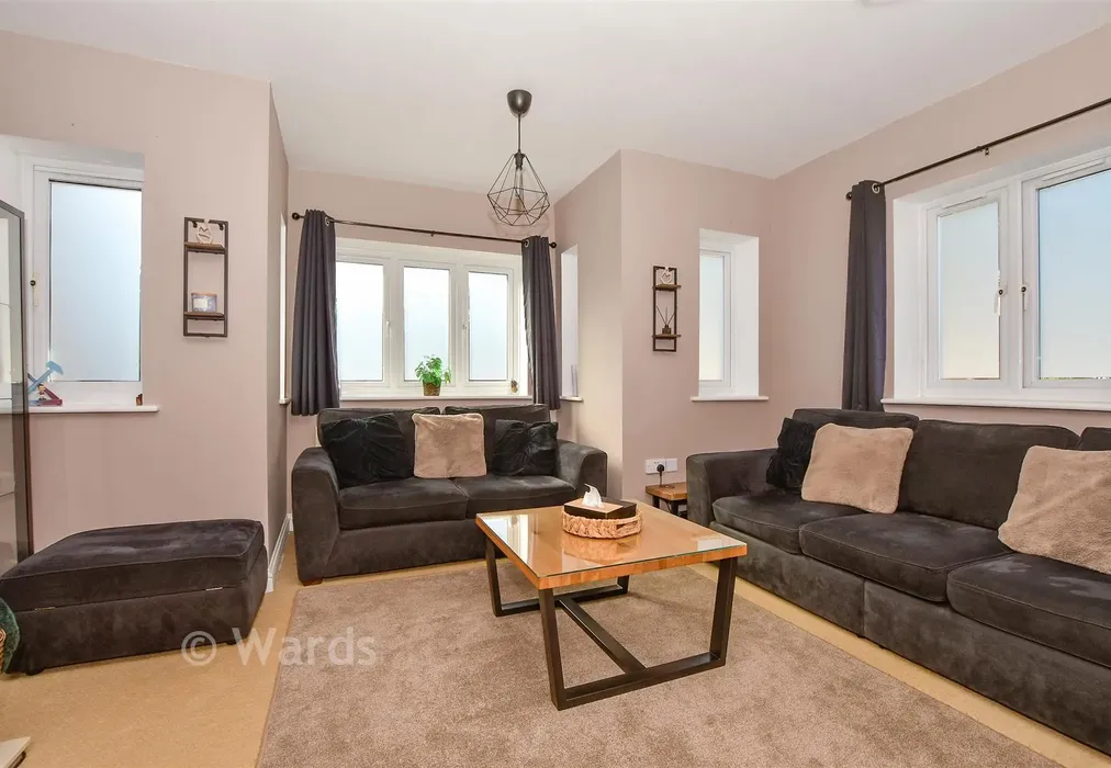 Lounge - Cranborne Avenue, Maidstone, Kent - Wards of Kent