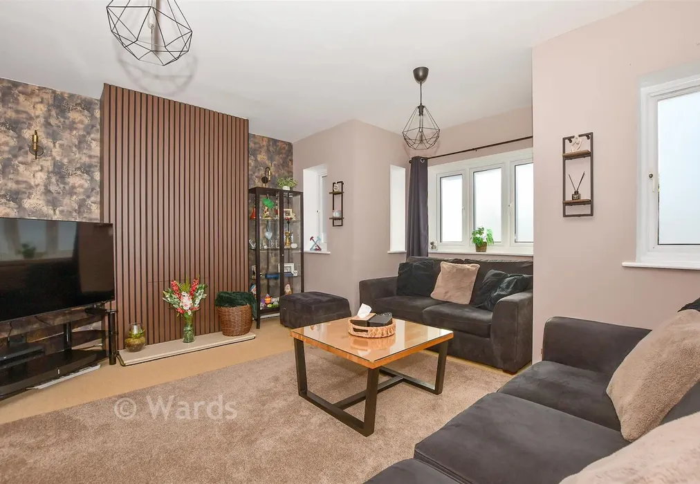 Lounge - Cranborne Avenue, Maidstone, Kent - Wards of Kent