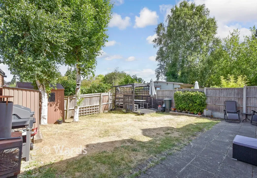Rear Garden - Cranborne Avenue, Maidstone, Kent - Wards of Kent