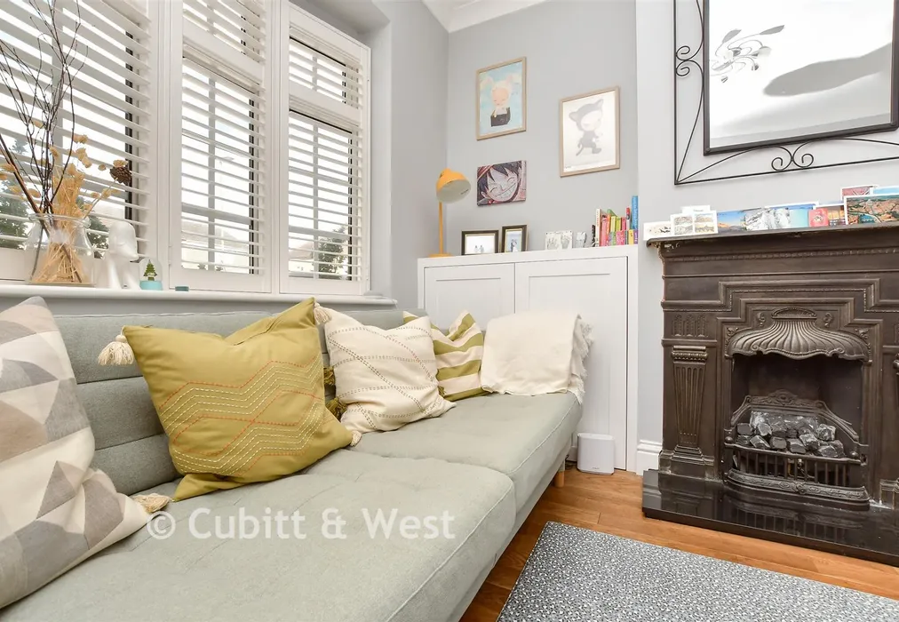 Internal Lifestyle Photograph - Malden Road, Sutton, Surrey - Wards of Kent