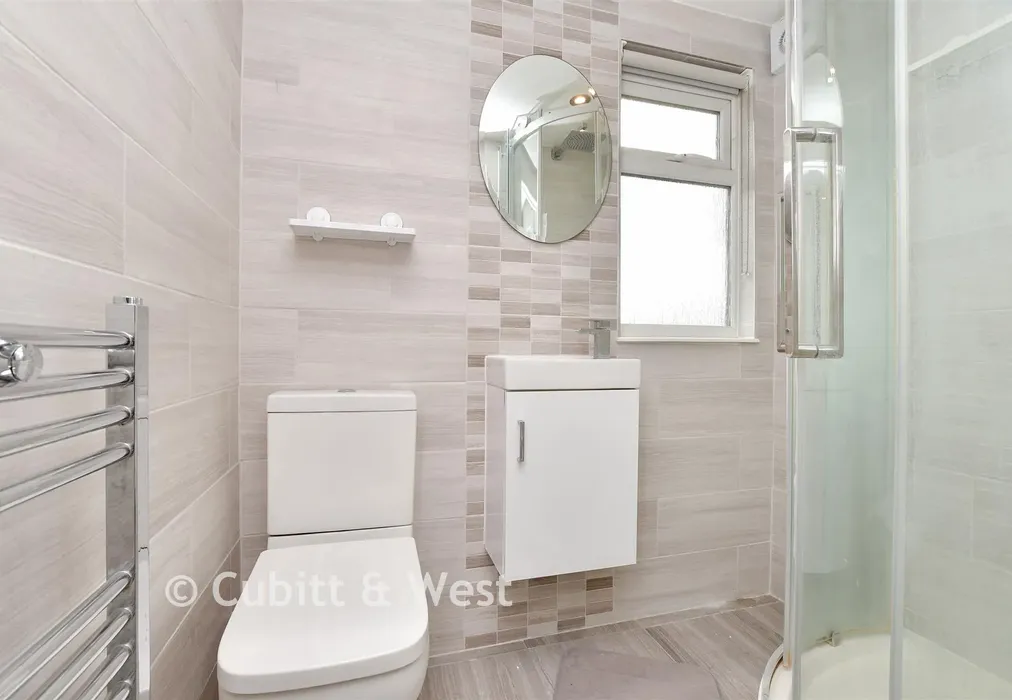 En-Suite Shower Room - Malden Road, Sutton, Surrey - Wards of Kent