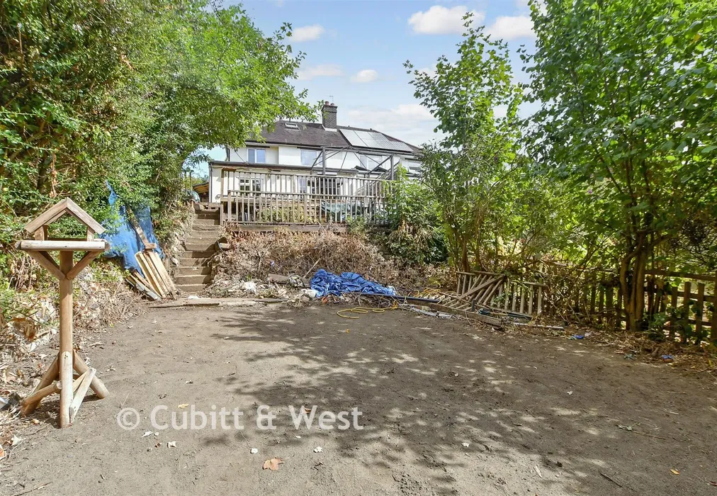 Rear Garden - Linnell Road, Redhill, Surrey - Wards of Kent