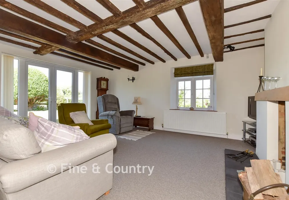 Sitting Room - Grove, Grove, Kent - Wards of Kent