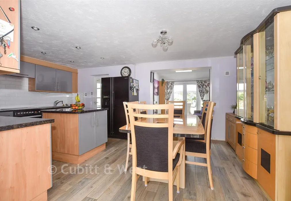 Kitchen/Diner - Parkway, Pound Hill, Crawley, West Sussex - Wards of Kent