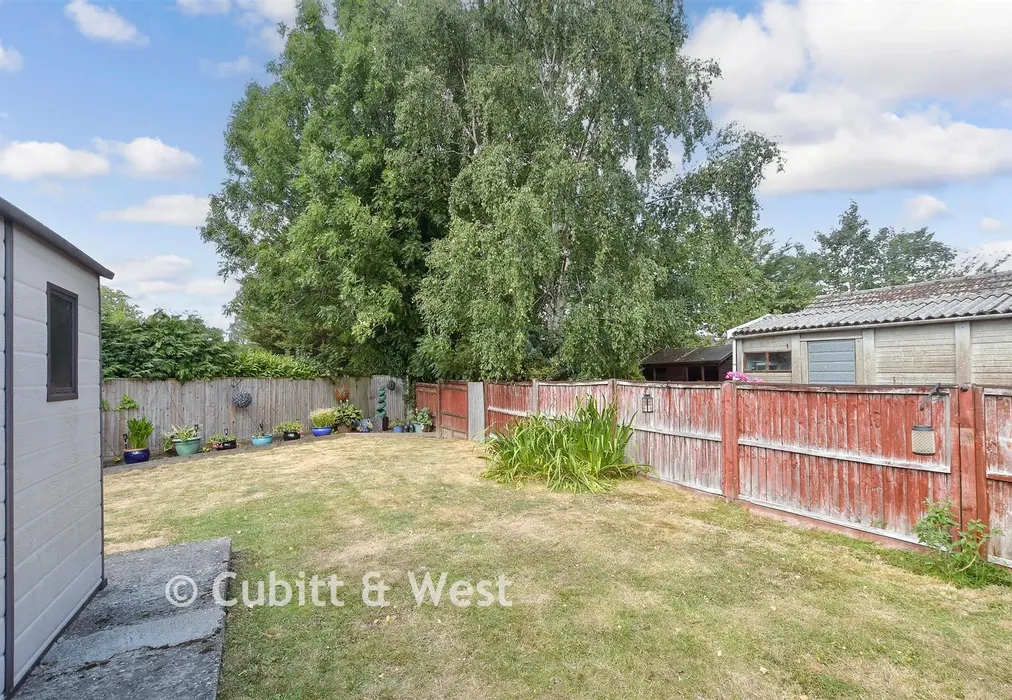 Rear Garden - Parkway, Pound Hill, Crawley, West Sussex - Wards of Kent