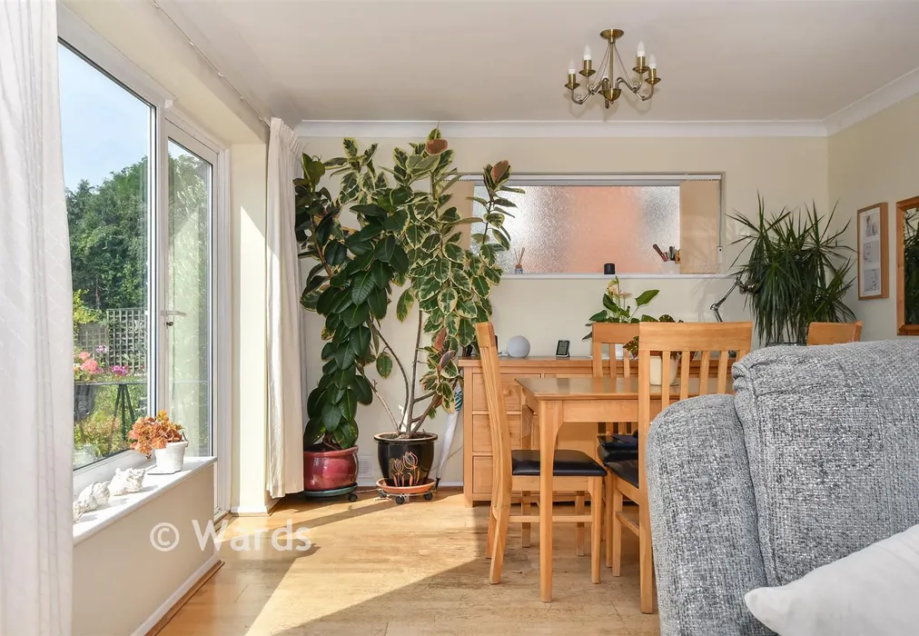 Internal Lifestyle Photograph - North Road, Hythe, Kent - Wards of Kent