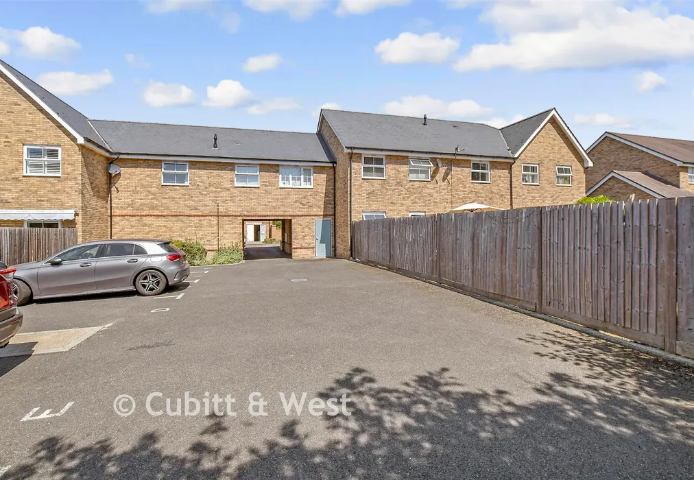 Driveway/Parking - Onslow Walk, Broadbridge Heath, West Sussex - Wards of Kent