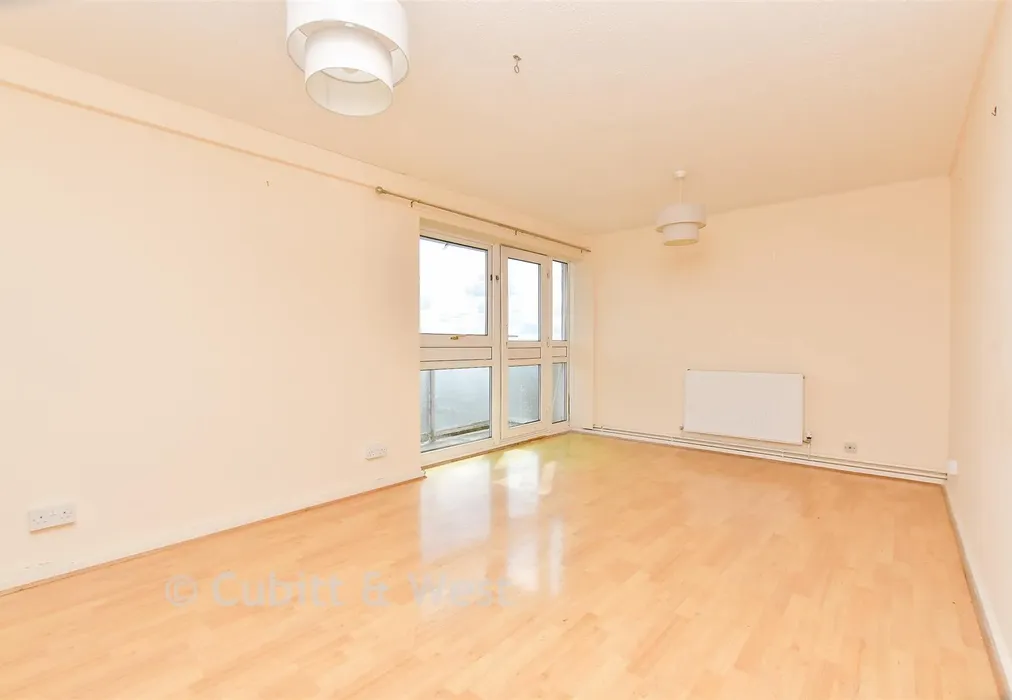 Lounge / Dining Area - Basinghall Gardens, South Sutton, Surrey - Wards of Kent