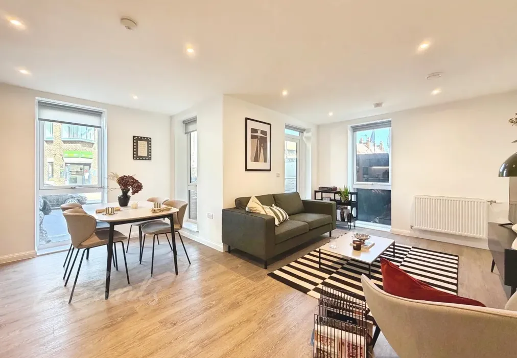 Living Area - Truman Way Dartford DA1 - Wards of Kent