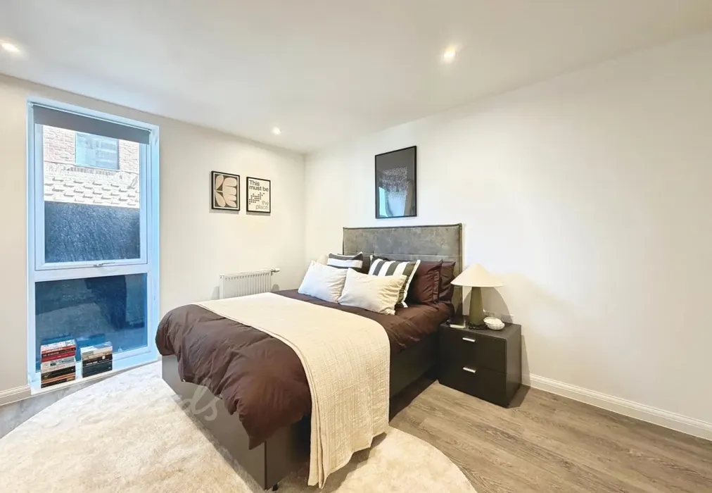 Bedroom 1 - Truman Way Dartford DA1 - Wards of Kent