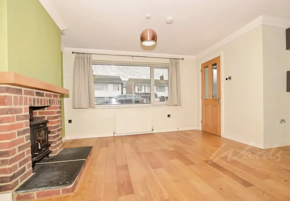 3d49d4b3-Living 2... - Millfield Manor Whitstable CT5 - Wards of Kent