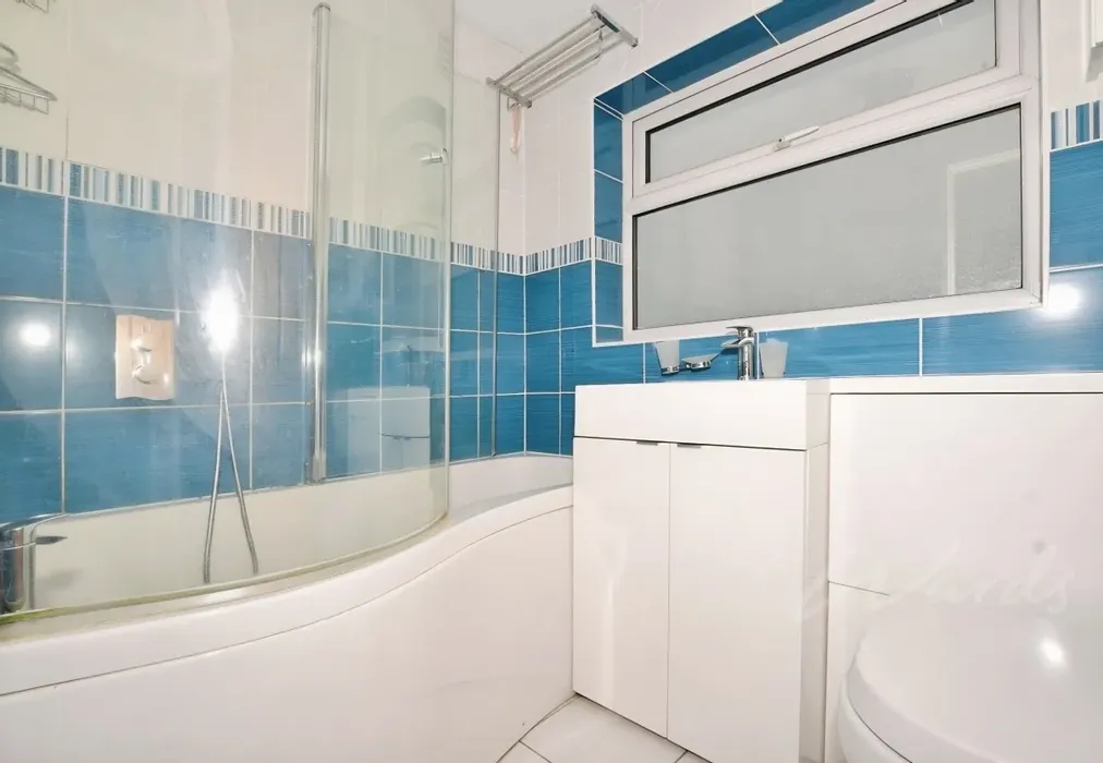 acc197d8-Bathroom - Millfield Manor Whitstable CT5 - Wards of Kent