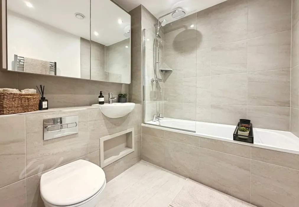 Bathroom - Truman Way Dartford DA1 - Wards of Kent