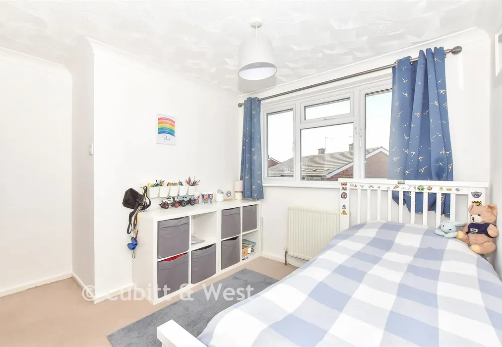 Bedroom 2 - Oakshott Drive, West Leigh, Havant, Hampshire - Wards of Kent