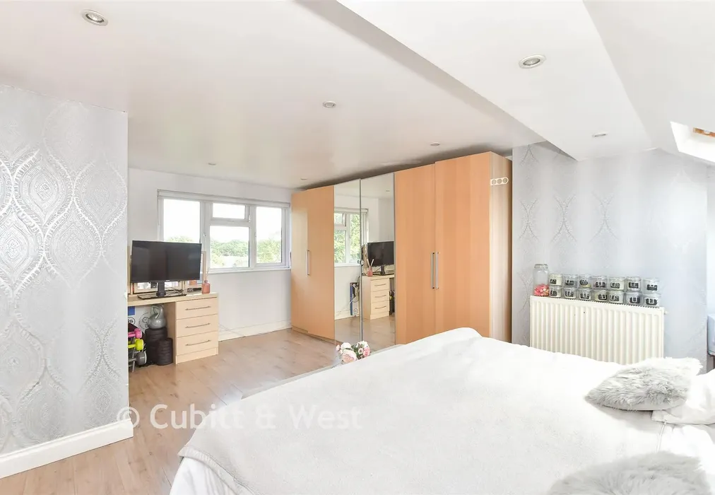 Bedroom 1 - Noel Green, Burgess Hill, West Sussex - Wards of Kent