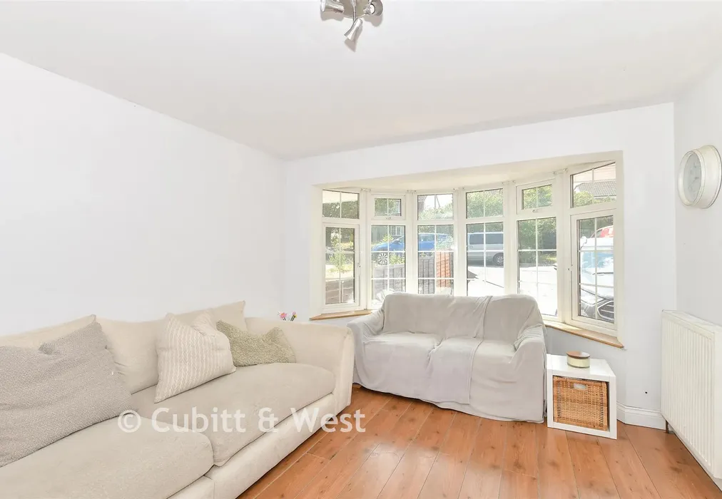 Lounge - Noel Green, Burgess Hill, West Sussex - Wards of Kent
