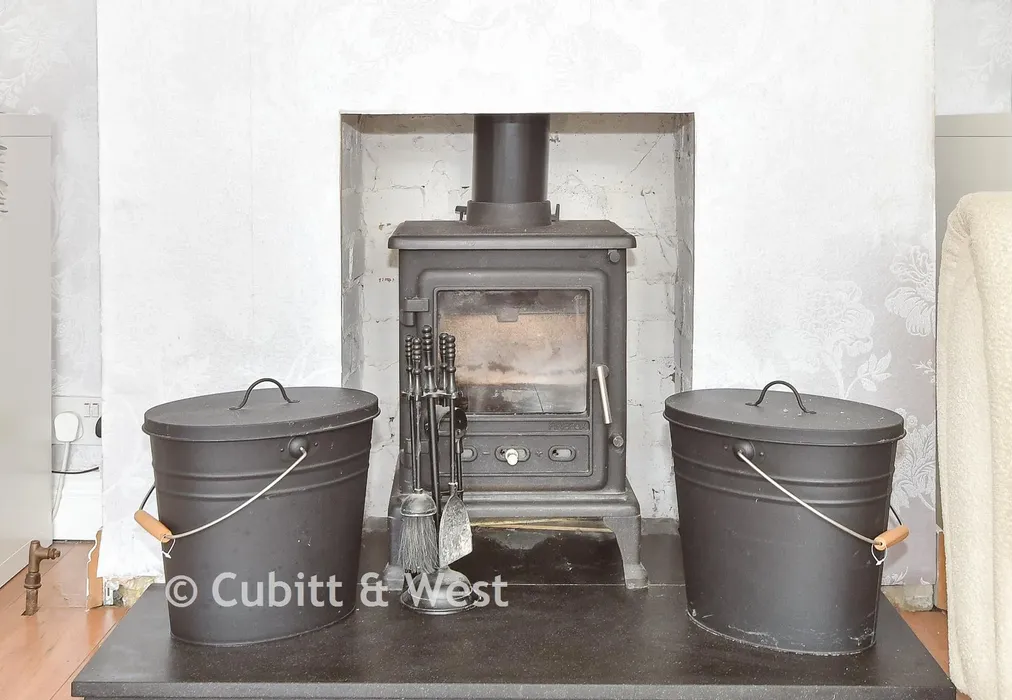 Internal Lifestyle Photograph - Noel Green, Burgess Hill, West Sussex - Wards of Kent