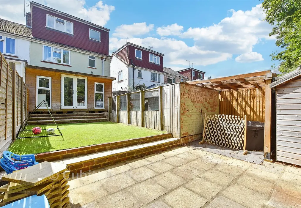 Rear Garden - Noel Green, Burgess Hill, West Sussex - Wards of Kent