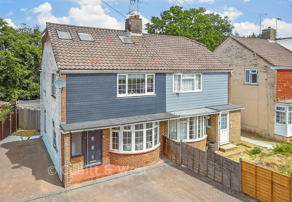 External (Brochure). - Noel Green, Burgess Hill, West Sussex - Wards of Kent