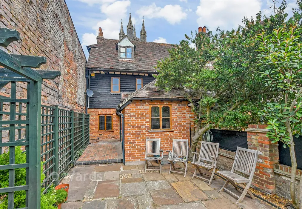 Rear Elevation - Churchyard, Ashford, Kent - Wards of Kent