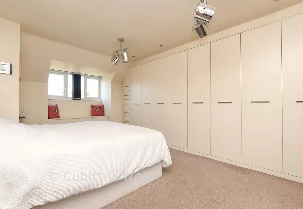Bedroom 1 - Horley Road, Redhill, Surrey - Wards of Kent