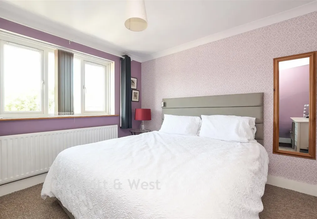Bedroom 2 - Horley Road, Redhill, Surrey - Wards of Kent